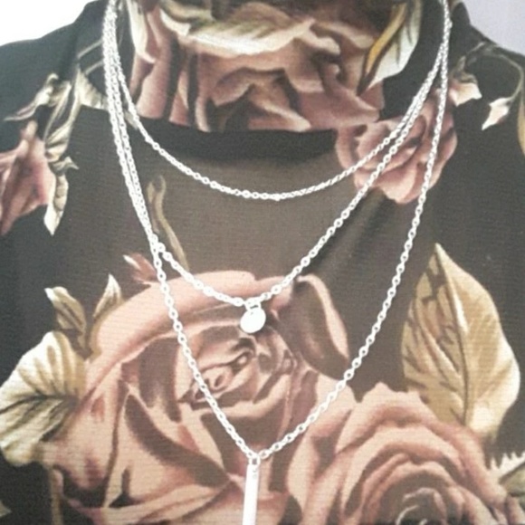 NWOT Three Layered Chain Necklace - Picture 6 of 7